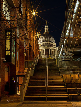 St .Pauls Cathedral from Peter's Hill, London.